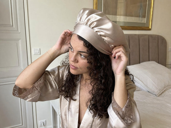 Bonnet de nuit en satin